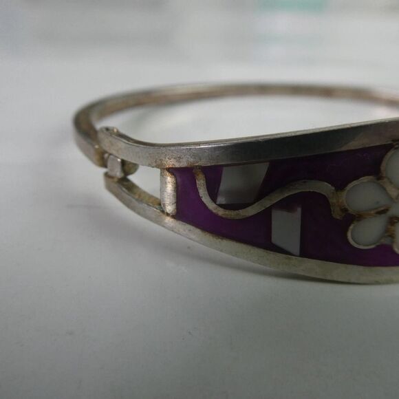 Silver Tone Floral Cloisonne Enamel Mother of Pearl Hinged Bangle Bracelet - Picture 2 of 9